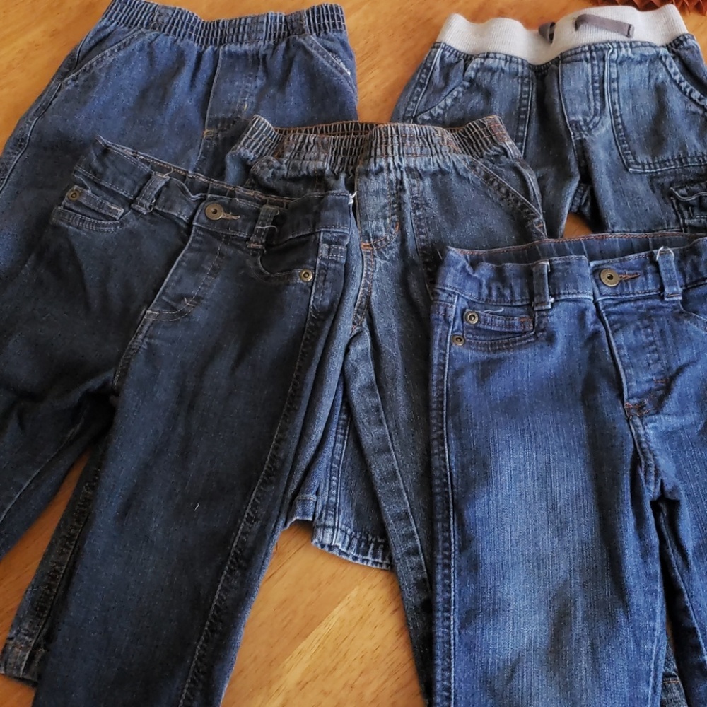 5 pair of toddler boys jeans.